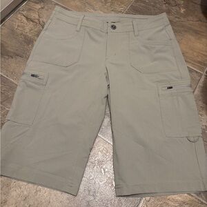 Kuhl Women's Horizn shorts in a khaki